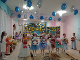 Выпускные вечера в детском саду Выпускные вечера в детском саду.