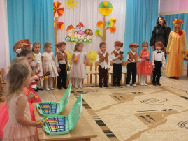 Праздник Осени в детском саду Праздник Осени в детском саду.